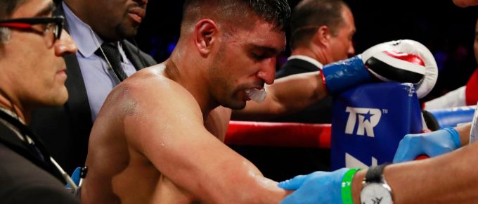 Amir Khan must consider retirement – before he gets seriously hurt