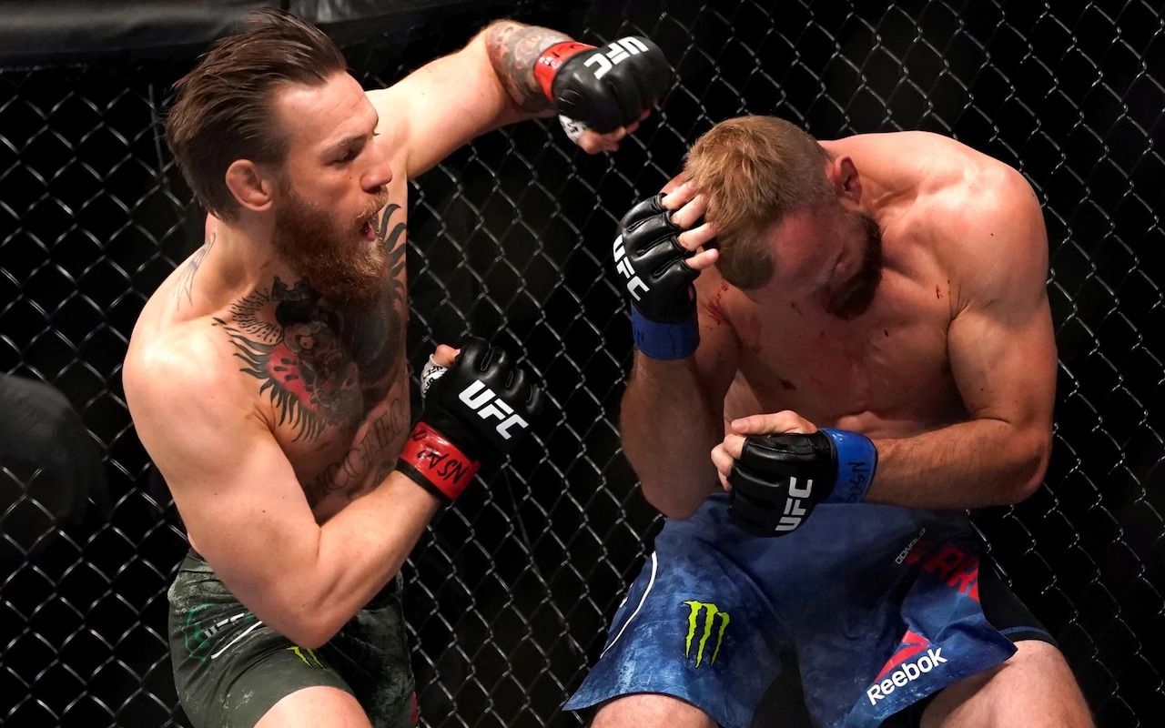 Brilliant Conor McGregor beats Donald 'Cowboy' Cerrone in under 4...